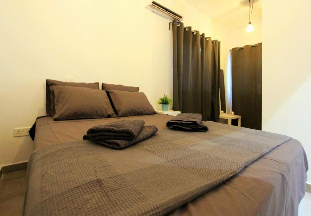 Papadavid Apartments Пафос Екстер'єр фото