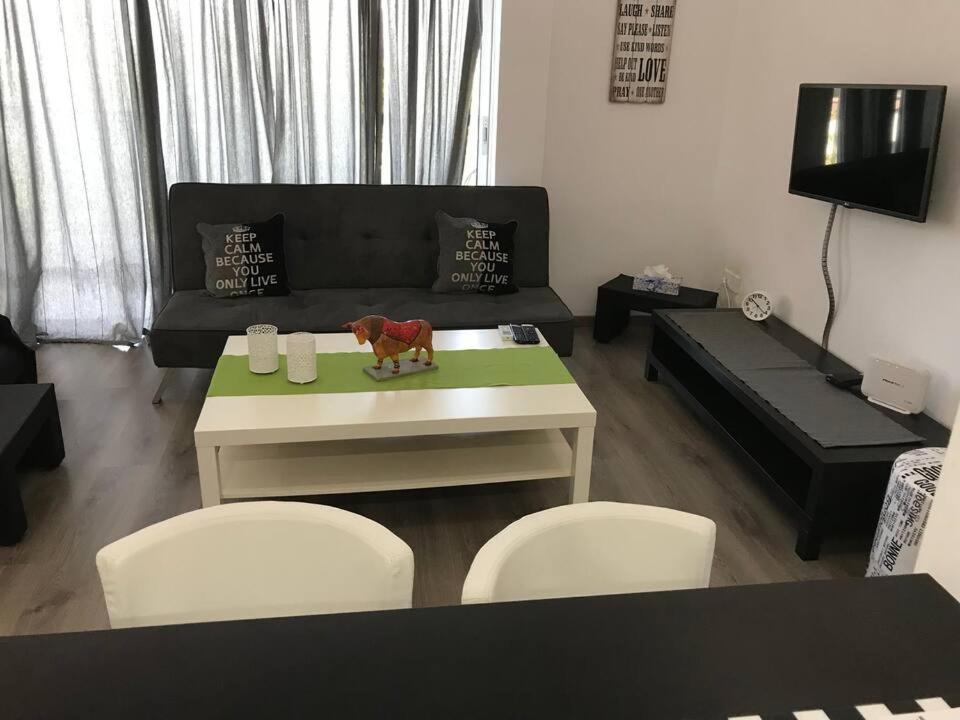 Papadavid Apartments Пафос Екстер'єр фото